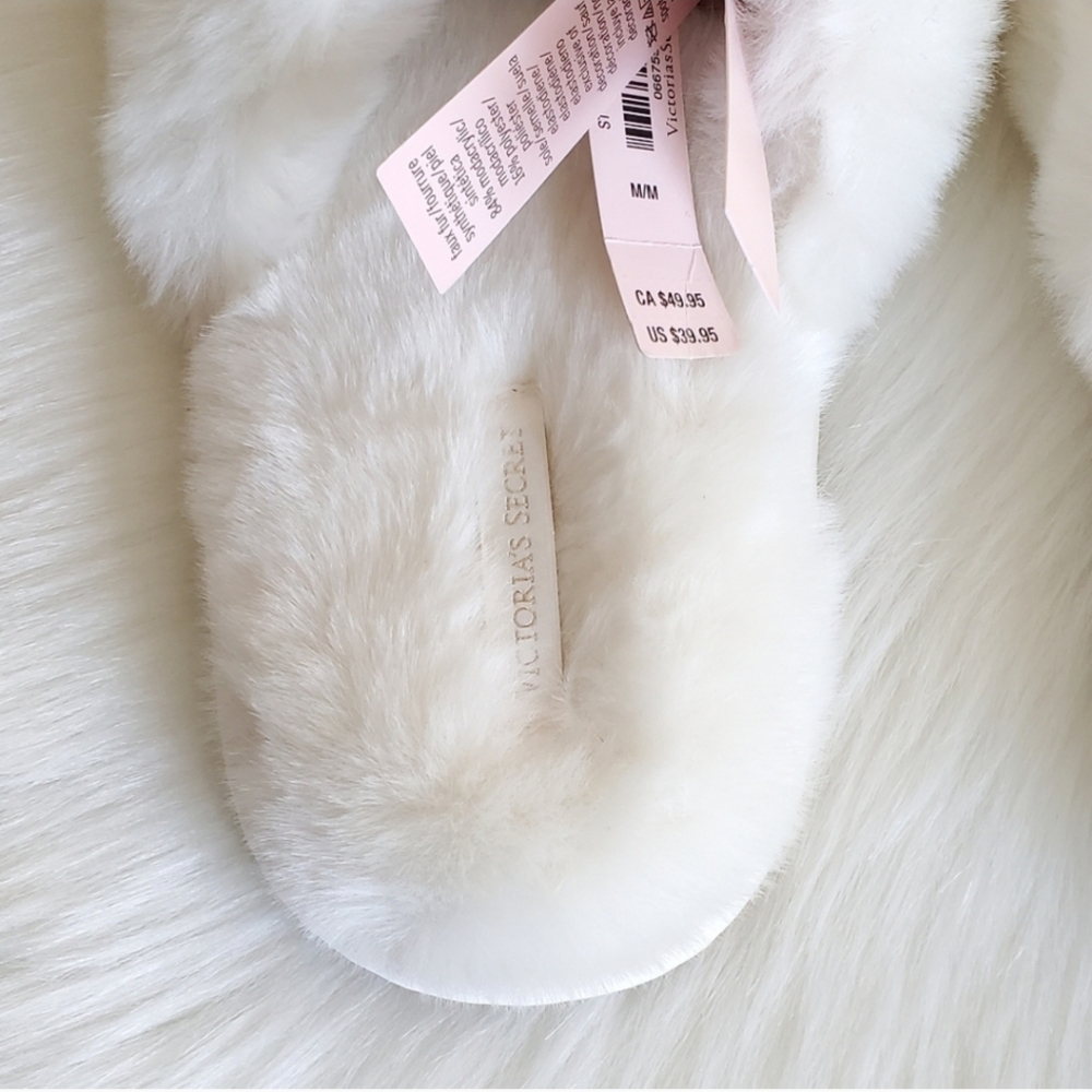 Victoria's Secret Slippers Size M 7-8 - Picture 2 of 3